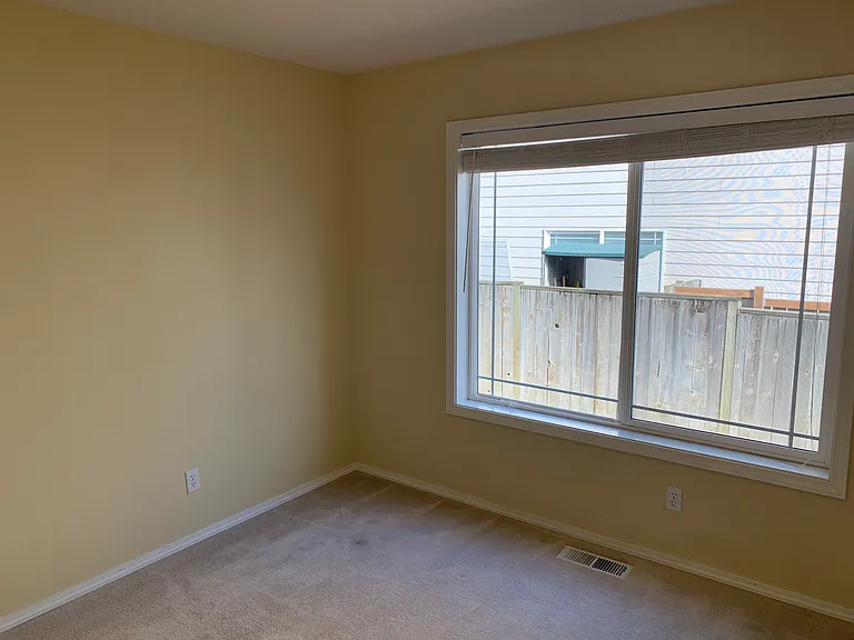 2895 Vintage Ave SE — Photo 25