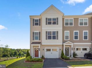 1414 Hudgins Farm Cir, Fredericksburg, VA 22408