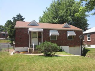 3646 Park Lawn Dr, Saint Louis, MO 63125