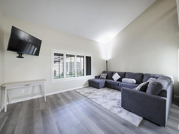 5th image of 2000 Ashe Rd Unit 18