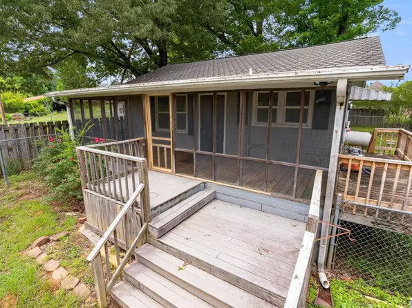 3080 Sherry Dr, Bessemer, AL 35022