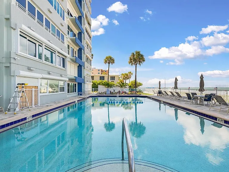 17400 Gulf Blvd #J7 — Photo 30