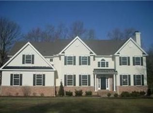 16 Pineview Dr, Media, PA 19063