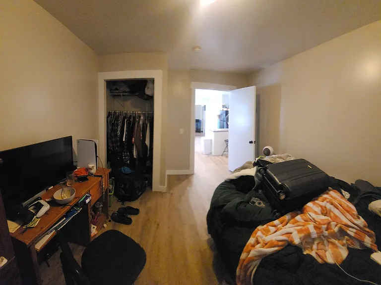 550-554 556 Foothill Blvd — Photo 4