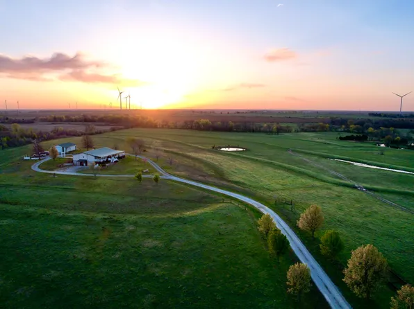 1142 N 40th St, Walnut, KS 66780