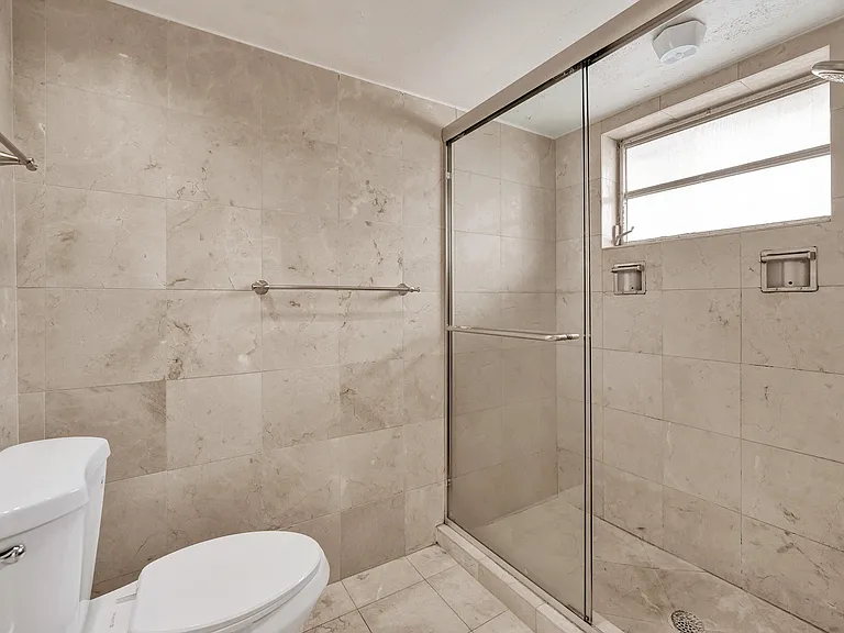 4721 Sarazen Dr — Photo 38