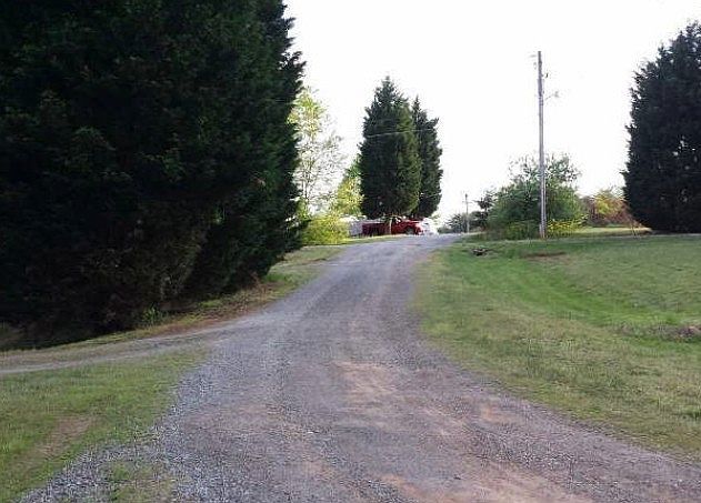 2nd image of 130 Kela Dr