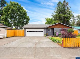 390 Dover Ct, Jefferson, OR 97352