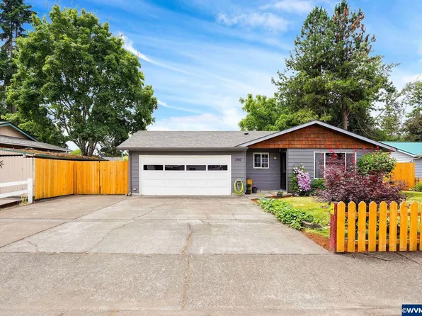 390 Dover Ct, Jefferson, OR 97352