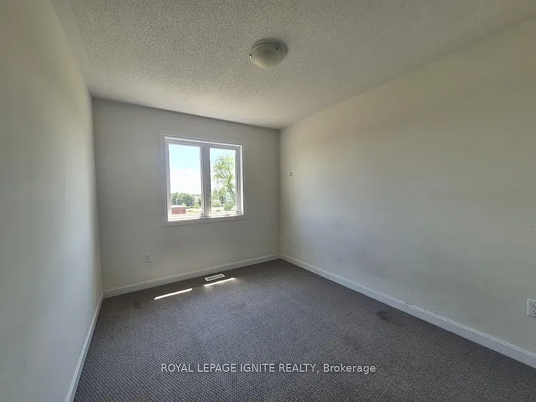 137 Gildersleeve Blvd — Photo 19