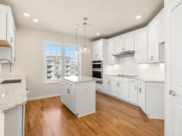 4 Peters Farm Way #312, Westborough, MA 01581
