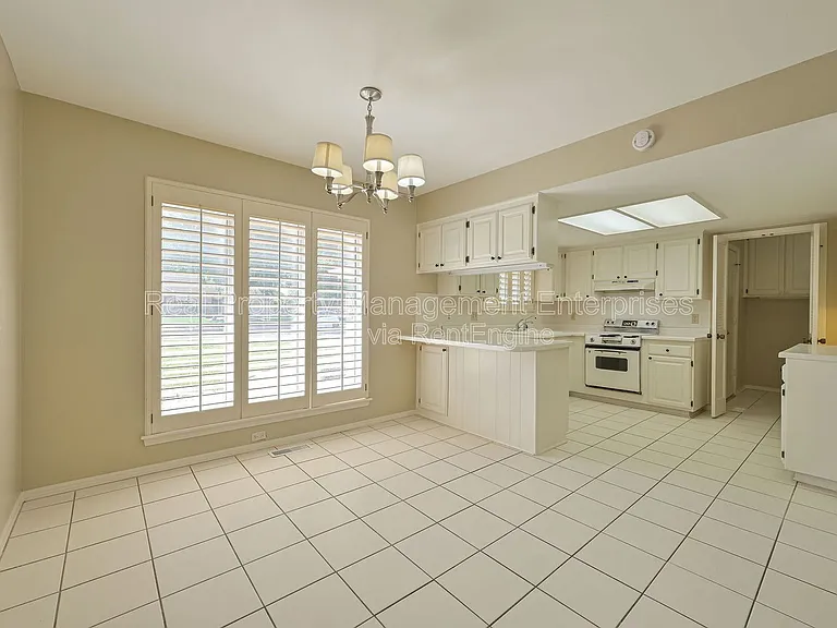 7016 Stonycreek Dr — Photo 6