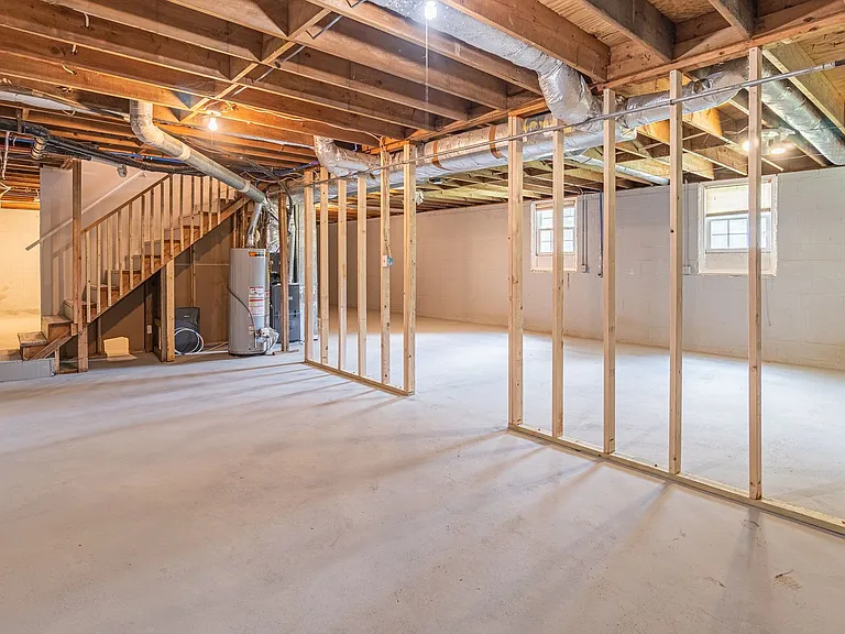 1115 Washington Ave — Photo 25