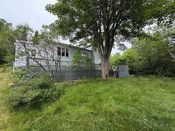 2nd image of 1202 Western Bay Line