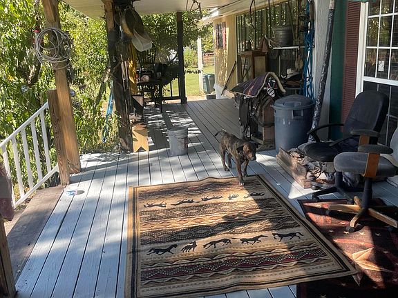 3rd image of 154 Tony Ln