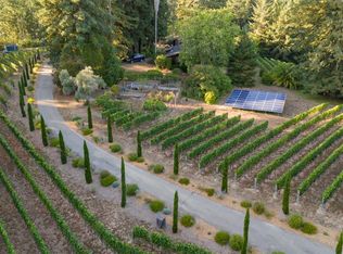 825 Jonive Rd, Sebastopol, CA 95472