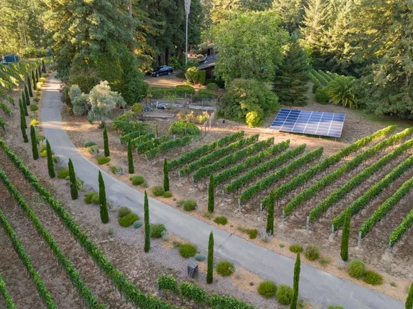 825 Jonive Road, Sebastopol, CA 95472