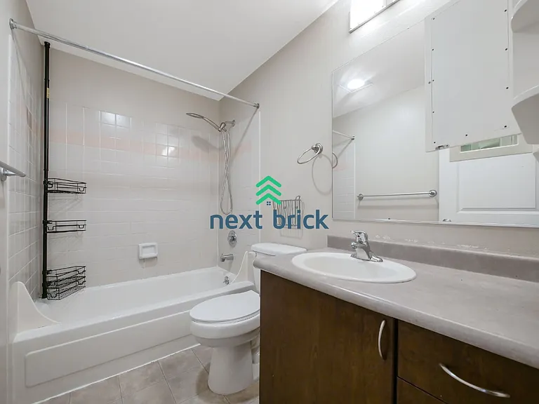 224 9th St #G301 — Photo 13