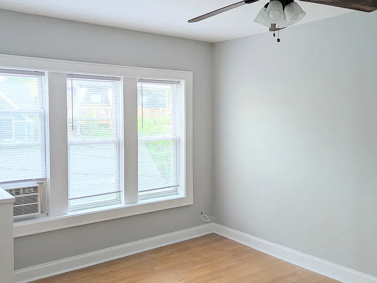 4416 1/2 N Ashland Ave #2 — Photo 10