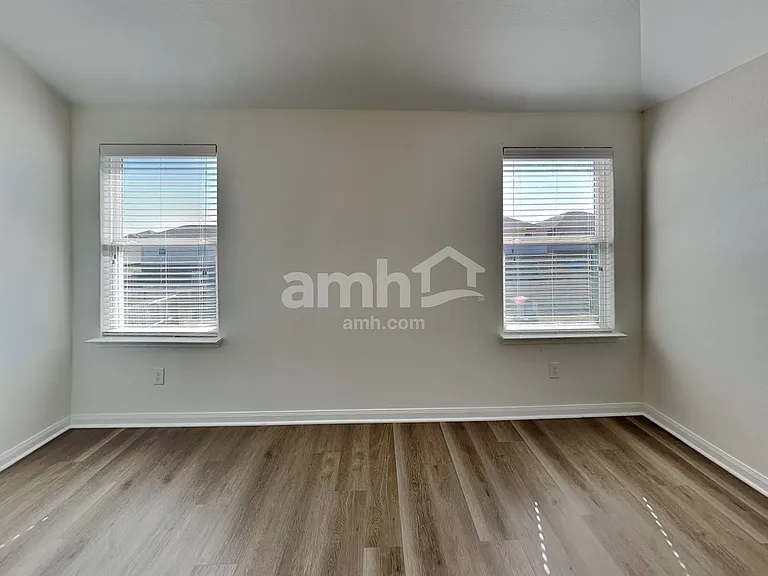 1623 Park Trails Blvd — Photo 14