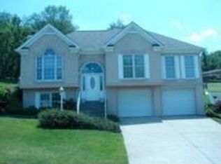 188 Greentree Dr, Saint Clairsville, OH