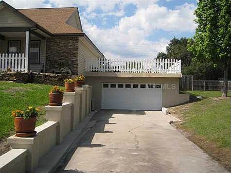 2nd image of 10412 Emerald Isle Ln
