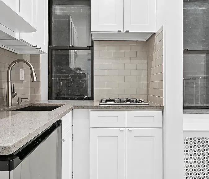 342 W 56th St #5-E — Photo 3