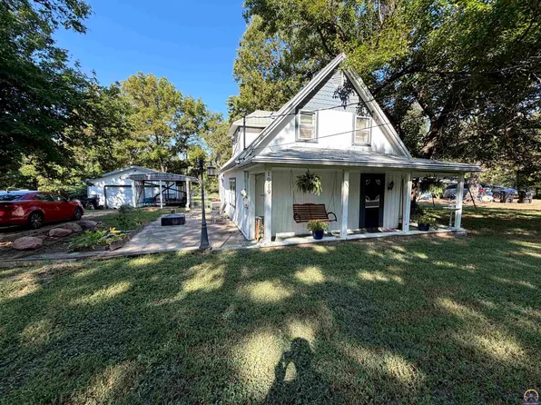 1919 SE Iowa Ave, Topeka, KS 66607