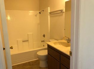 1023 Golf Course Dr, Rohnert Park, CA 94928