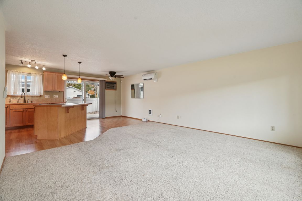 next background image