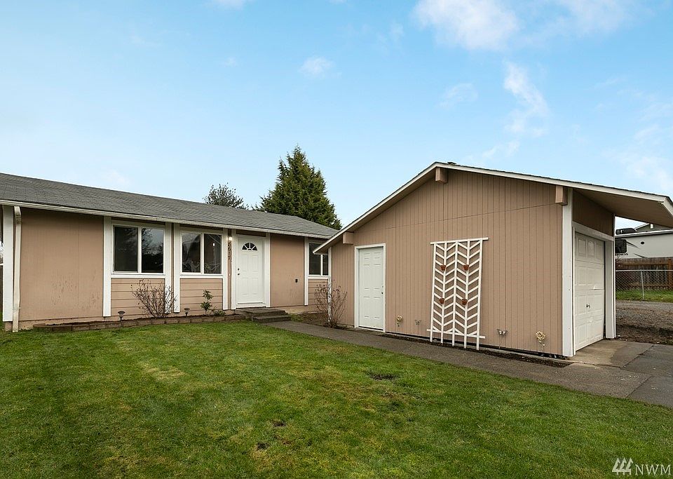 1st image of 8617 13th Pl NE
