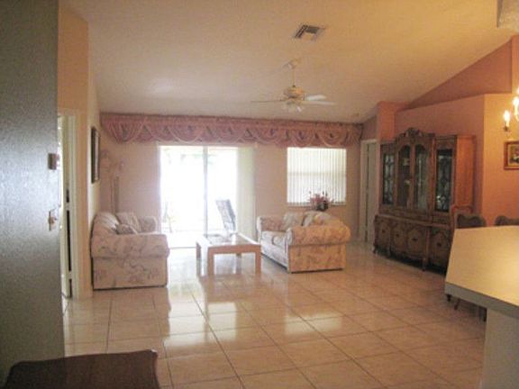 5th image of 5288 Grande Palm Cir