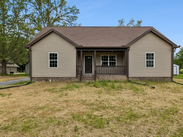 317 Cassie Dr, Lafayette, TN 37083