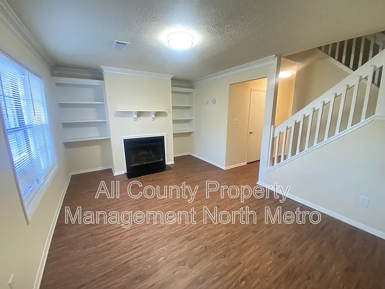 3054 Destin Cir — Photo 2