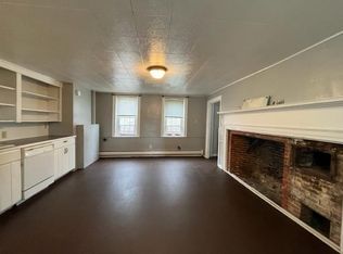 351 Main St #A, Thomaston, ME 04861