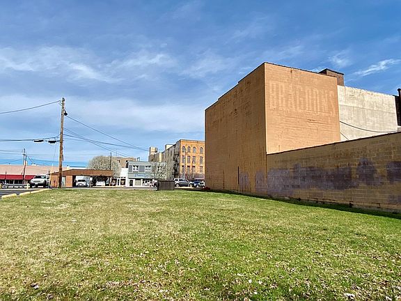 3rd image of 725 4th St