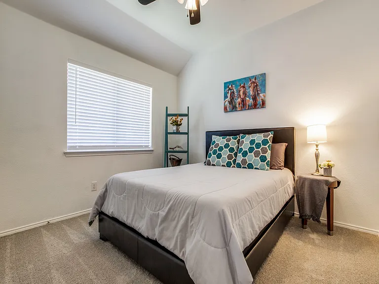 11298 Newberry Dr — Photo 12