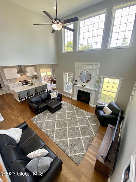 5th image of 943 Pearse Road