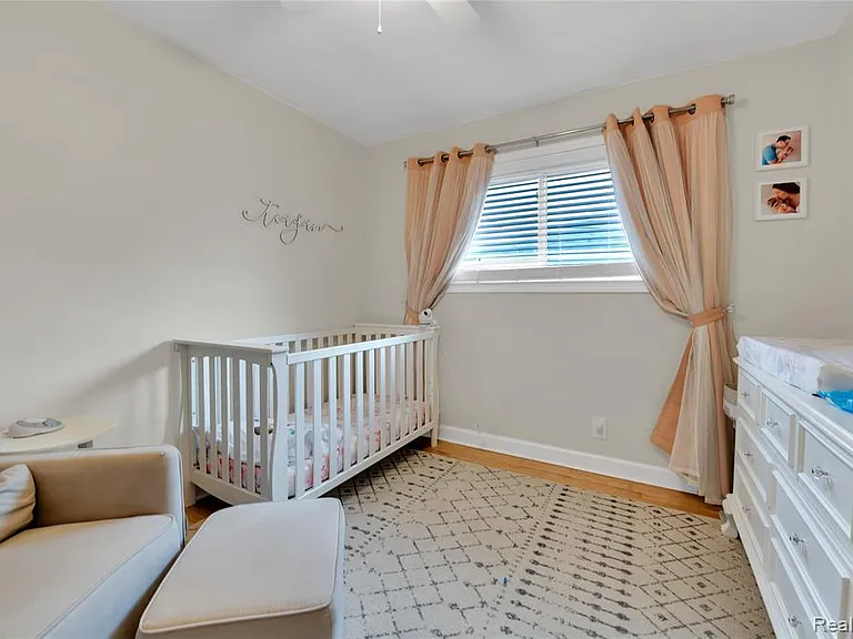 10070 Buckingham Ave — Photo 10