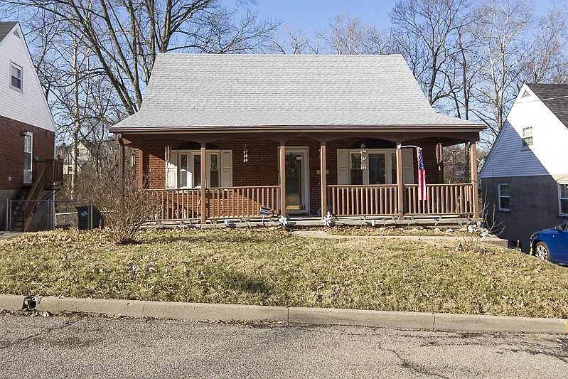 2212 Joyce Ave photo 1