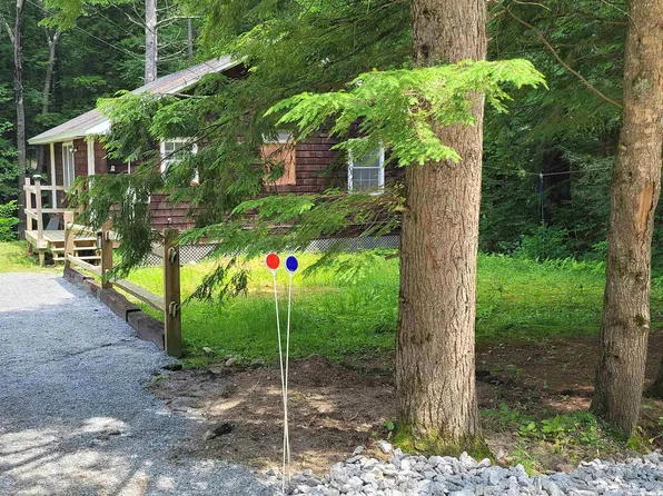 21 Ellen Brook Road, Hillsborough, NH 03244