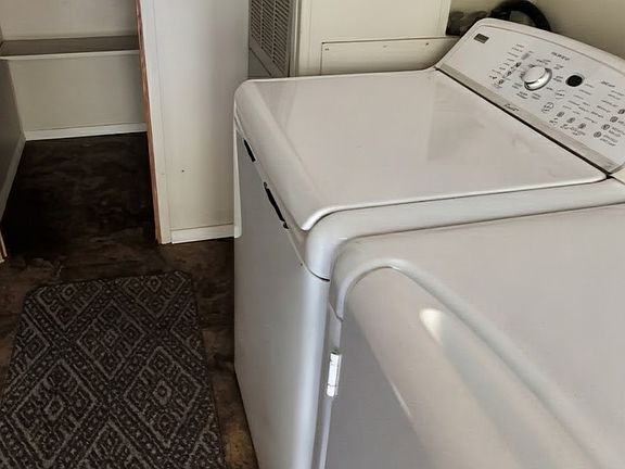 Laundry Room/entrance