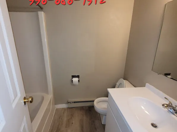 2003 Woodcrest St, Greensboro, NC 27406