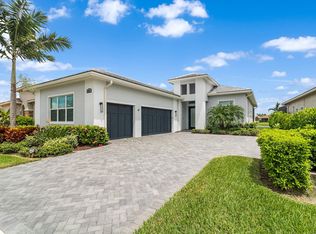 8755 SW Montova Way, Port Saint Lucie, FL 34987