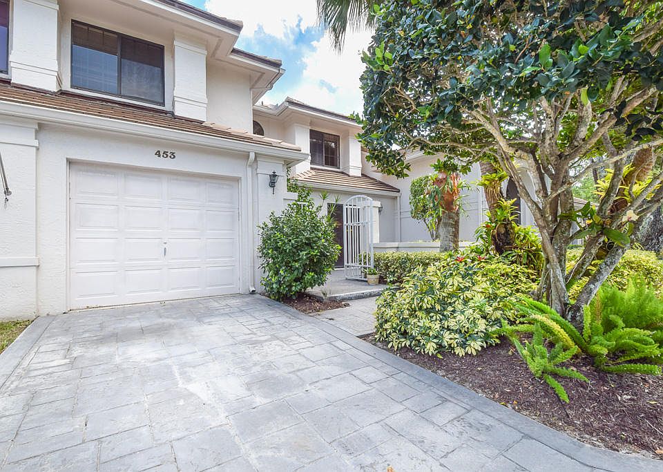 1st image of 453 Coral Cove Dr