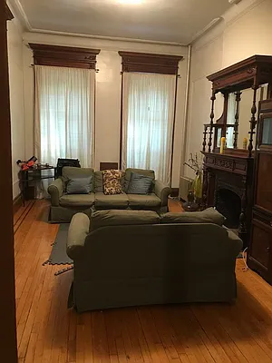 Rented by PLUSH REALTY Inc | media 15