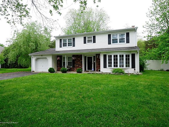 2nd image of 407 Cook Rd