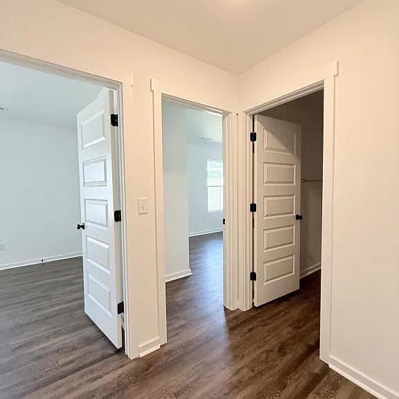 211 S Eagle Ln — Photo 6