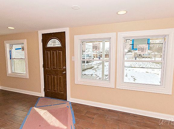 2nd image of 9621 Mayfield Ave