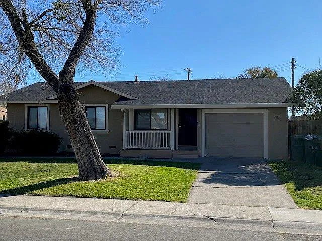 7106 Thomas Dr photo 1